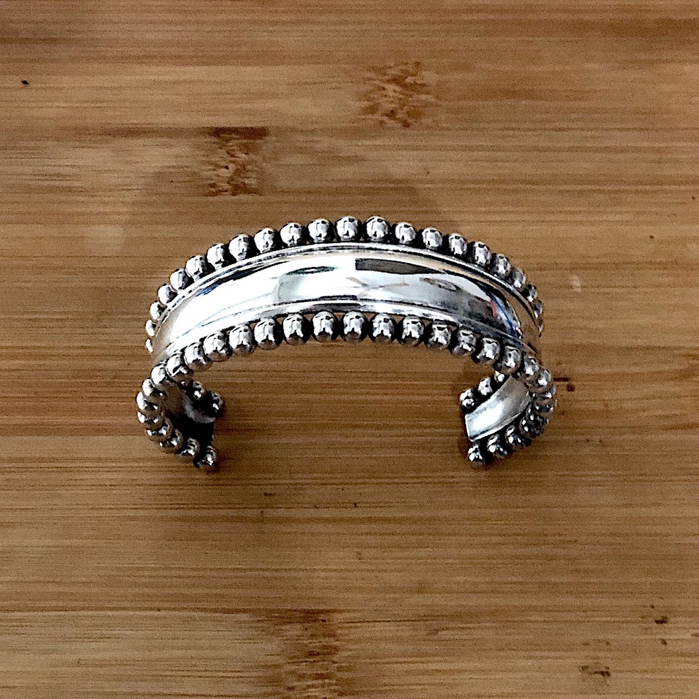 $218 Large Estate Cuff Sterling Silver Marked 925 - Picture 1 of 11